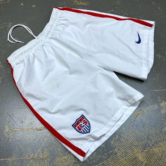 Nike USWNT Soccer Shorts 578027-105 XL White Red 2 Star Crest 2014 Alex Morgan - Picture 5 of 13